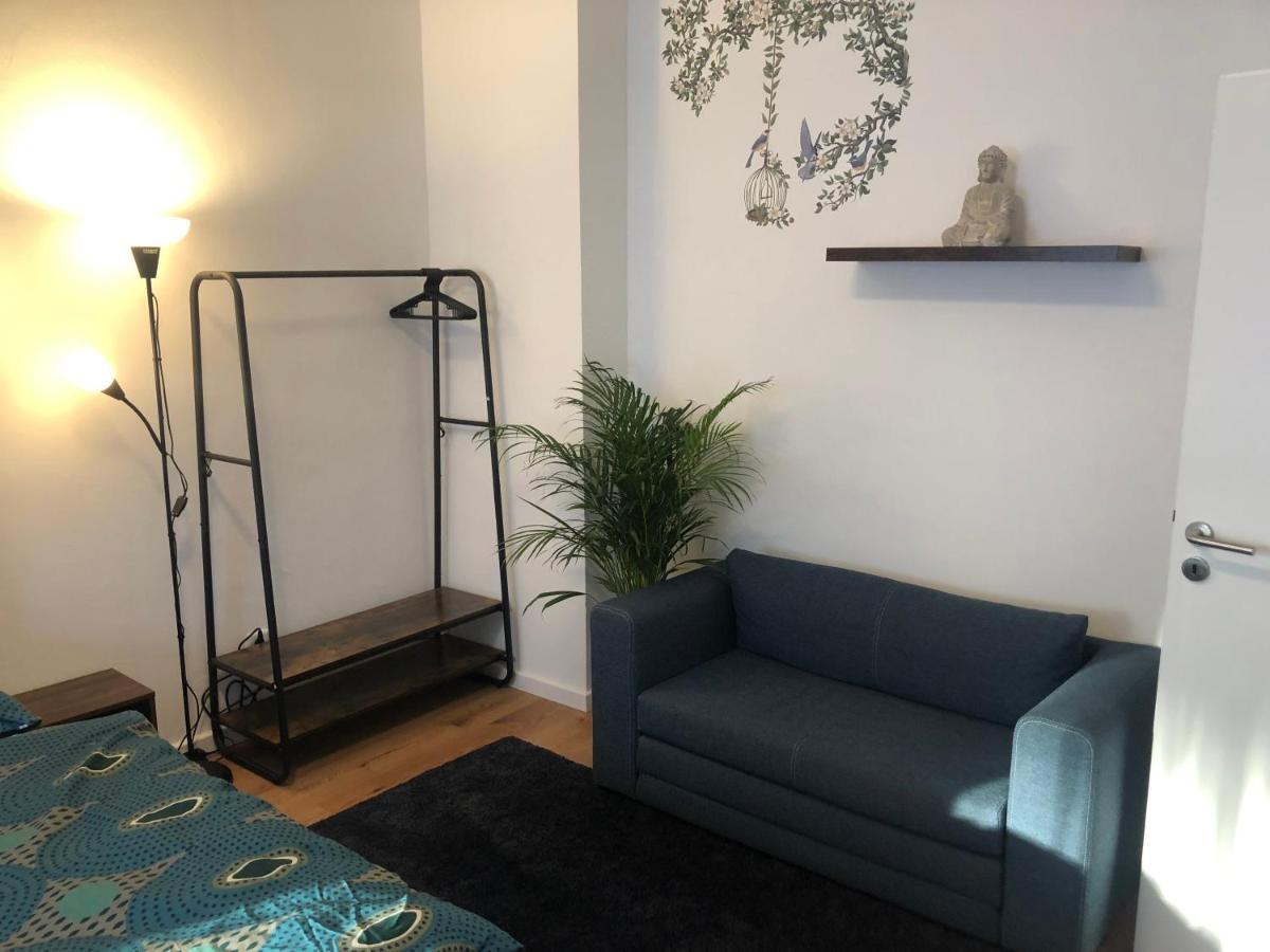 ドゥイスブルグGruene Oase Mit Balkon I Egアパートメント エクステリア 写真